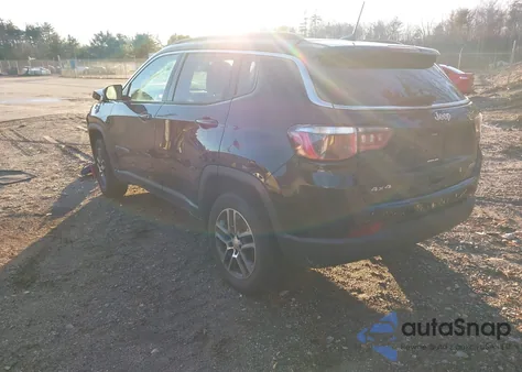 2017 Jeep New Compass Latitude 4X4 из США, поврежденный, VIN 3C4NJDBB3HT660959